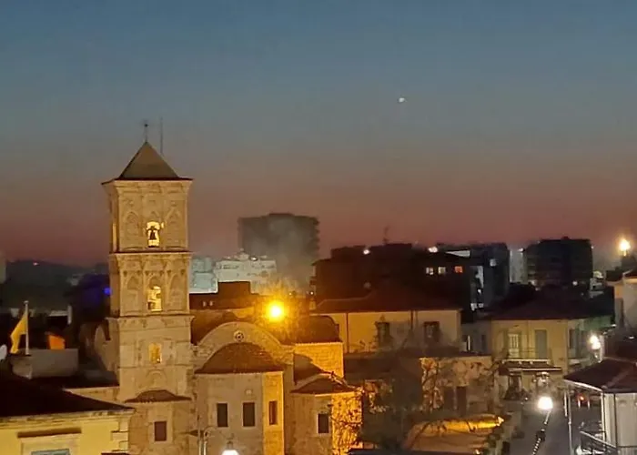 D Pitsillos Homes Apartamento